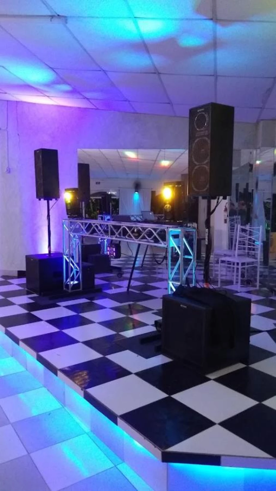 Foto 2:  — Alternativa - Dj e equipamentos para festas e KARAOKE.